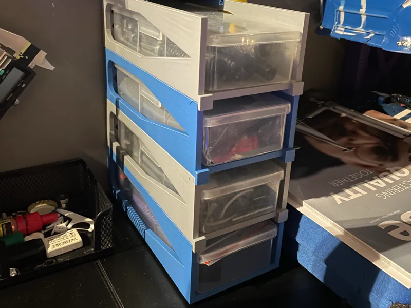 Stackable boxes