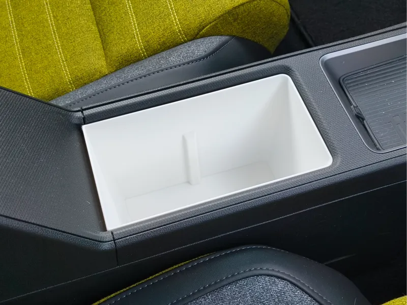 Renault 5 e-tech – Large Central Compartment