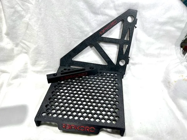 RepRack Remix with no mid rod hanger and shelves