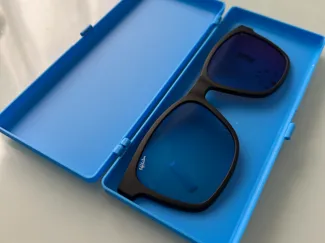 Estuche rígido para clip solar de gafas
