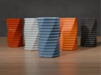 Vase géométrique torsadé — photo 2