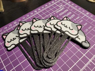 Sleepy kitty bookmark