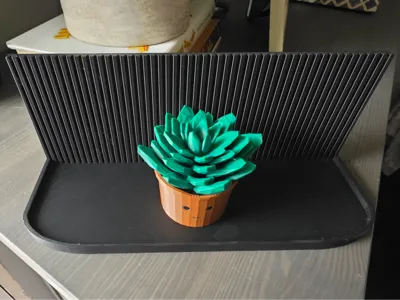 Ribbed Vertical Shelf
