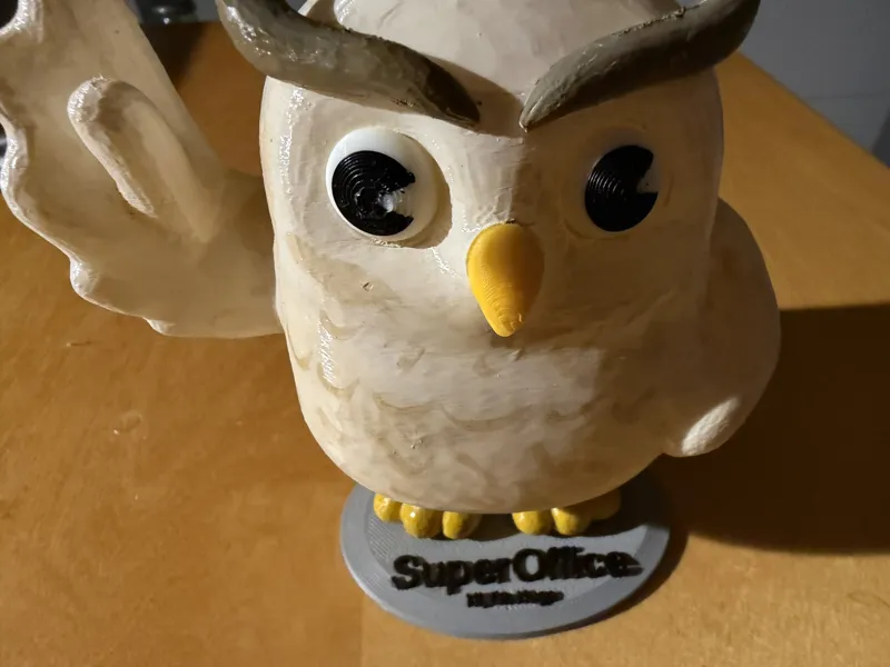 Owl Hugo