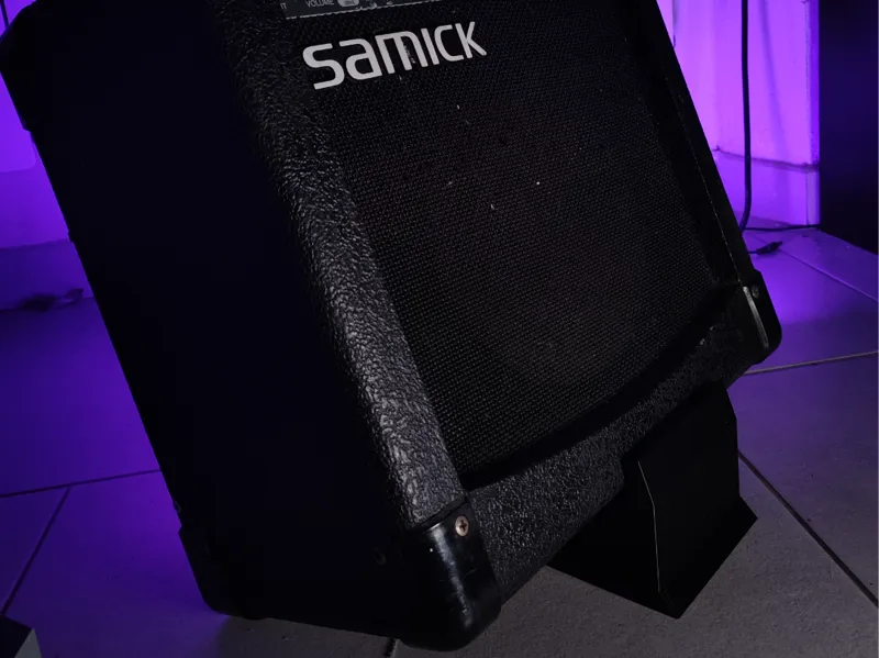 Guitar Amplifier Tilt Stand 