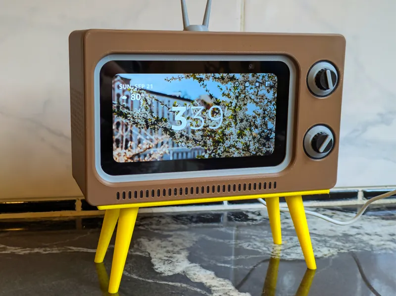 Retro TV Enclosure for Echo Show 5 (Gen 3)