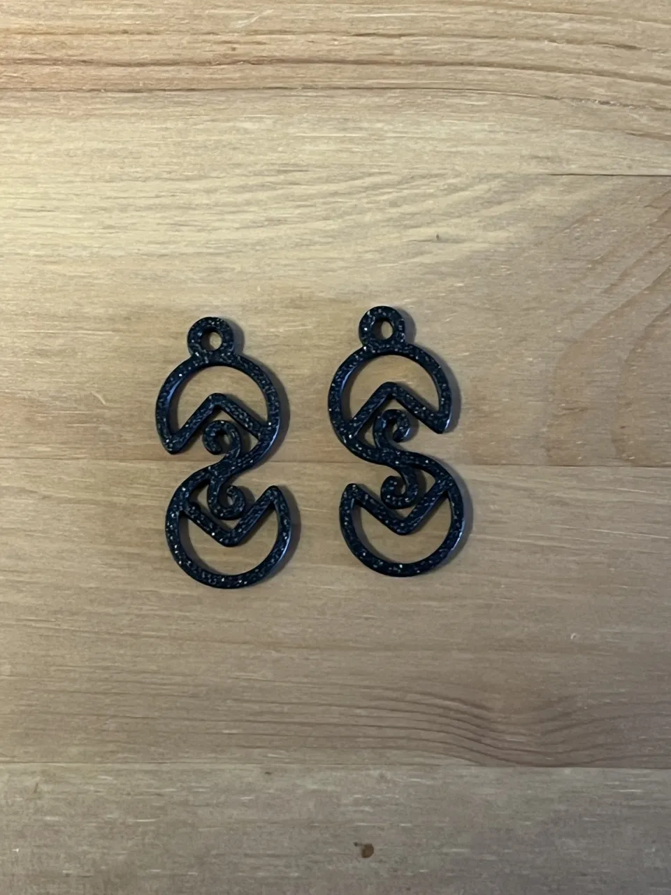 earrings view 2