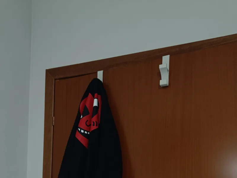 Appendiabiti per porte fisso