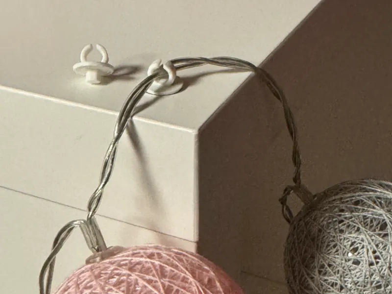 Ikea Kallax Halterung für Lichterkette und Deko
