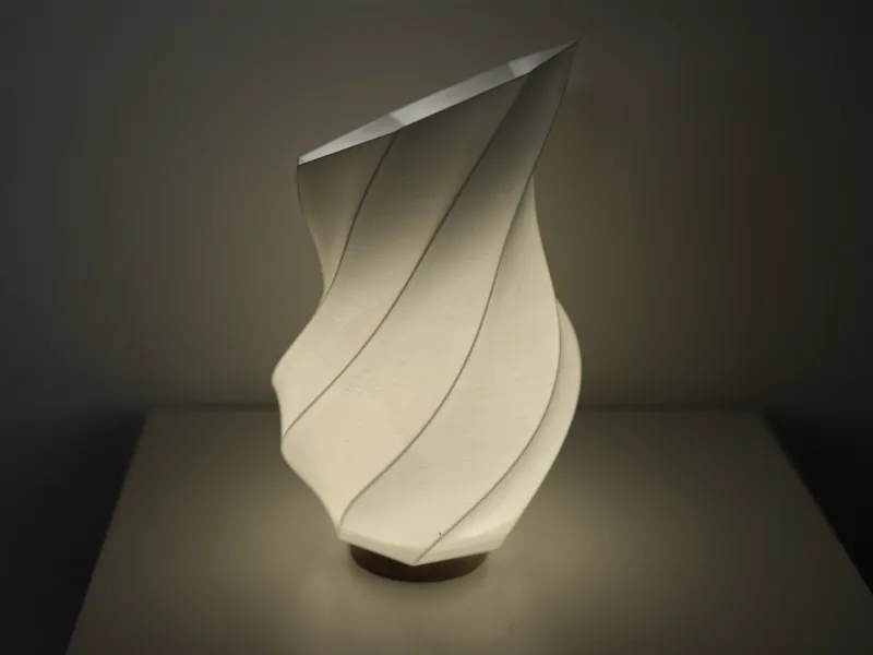 Nora - Twisted vase lamp shade lantern