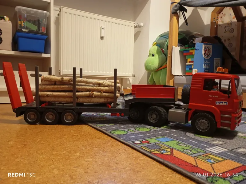 Bruder MAN TGA Tieflader Langholztransporter