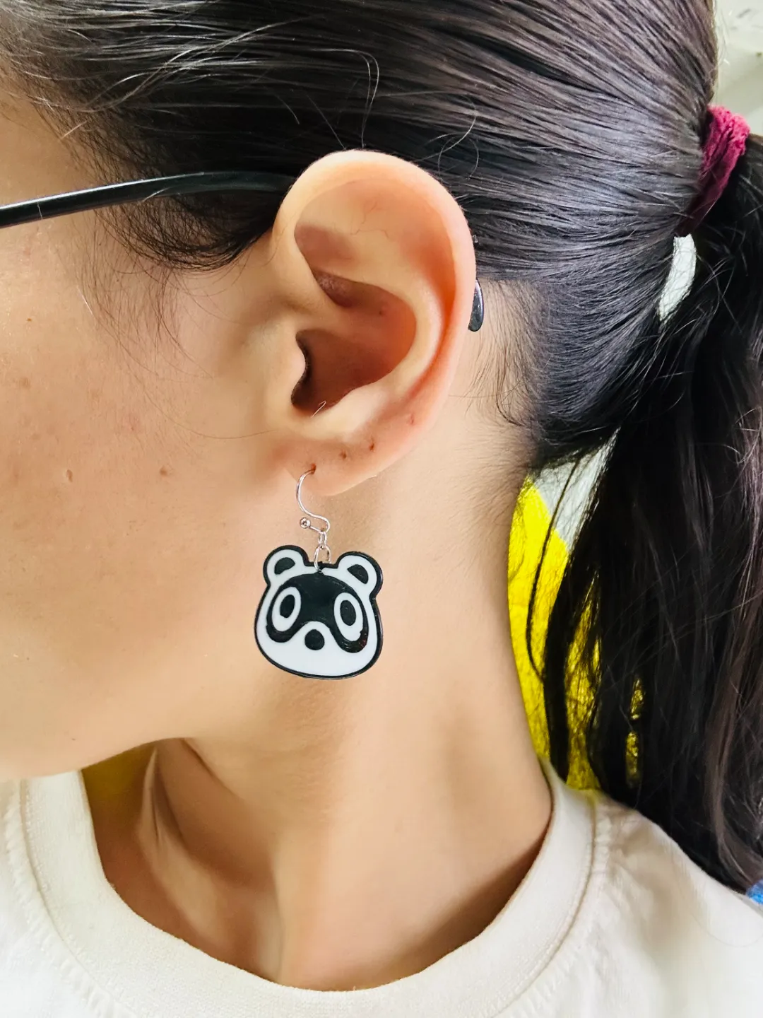 Pendientes Tom Nook animal crossing view 3