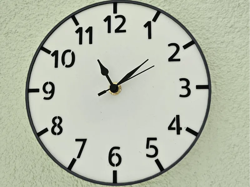 Uhr