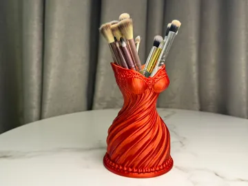 Soporte: Lady in Red – Elegant Makeup Brush Holder — vista de referencia 4