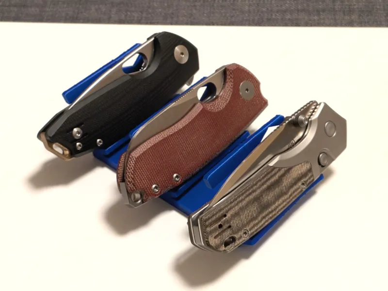Pocket Knife Display - Horizontal / for 3 knives