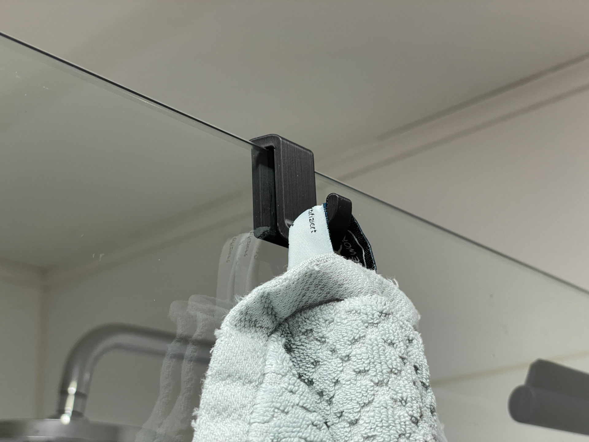 Universal Glass Shower Hook Collection