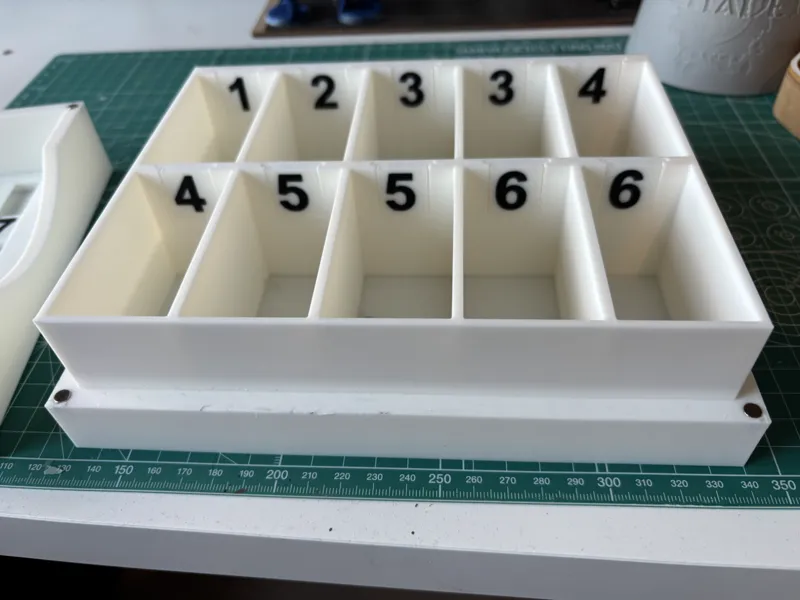 10 slot transport box 