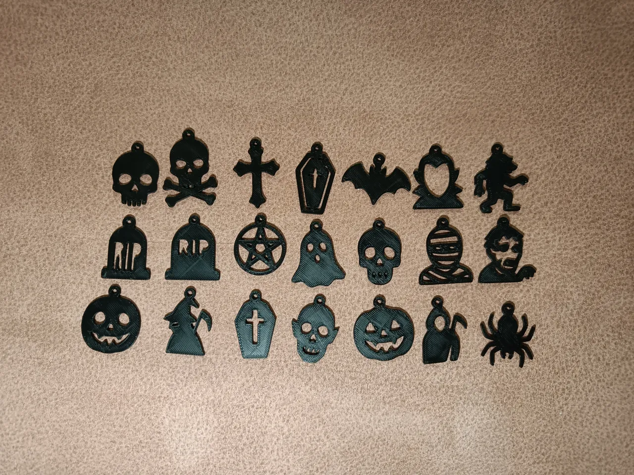 Halloween earring set 2 view 2