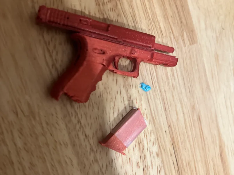 mini reloading toy gun V2