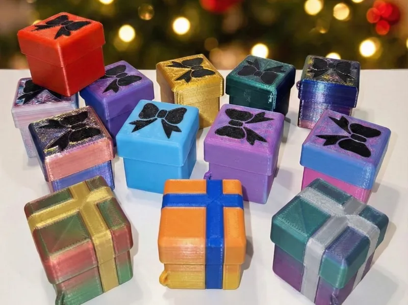 Gift Box Clicker Keychain & Non-Keychain Versions