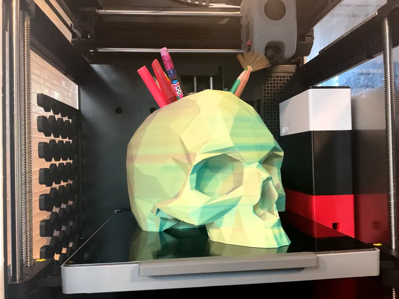 Low Poly Skull Pen Holder