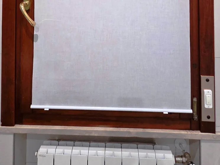 Roller Blind Clips for Window Frame