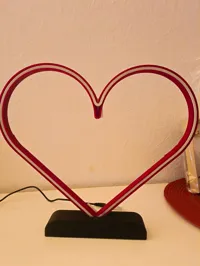 Lampe cœur LED sur pied — photo 3