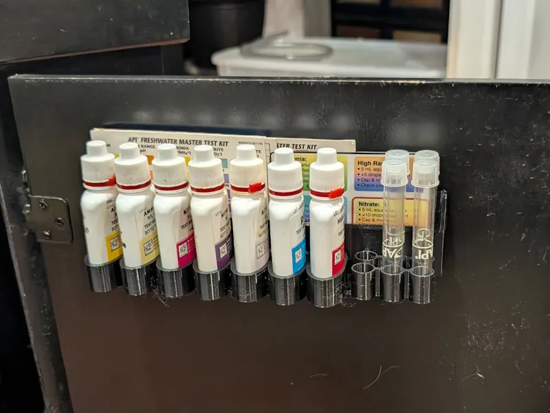 API Freshwater Master Test Kit Wall/Cabinet Mount