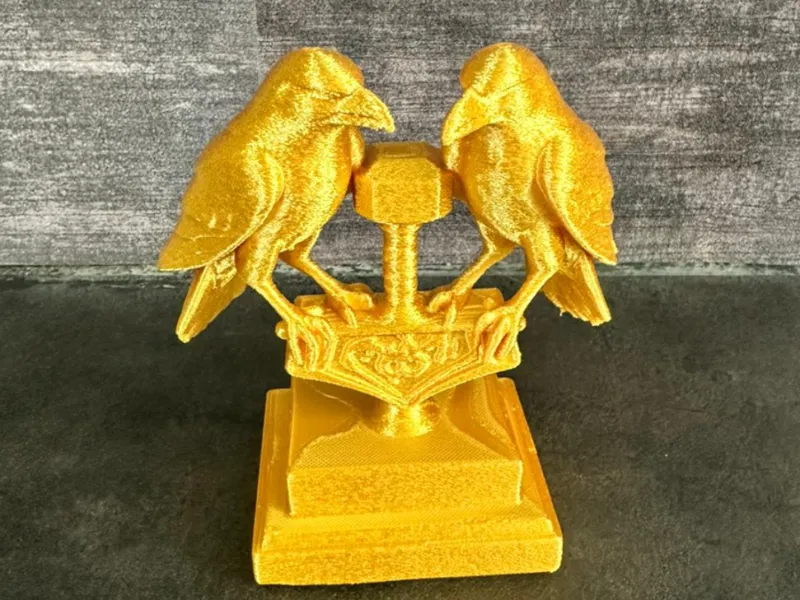Hugin & Munin mit Thorshammer