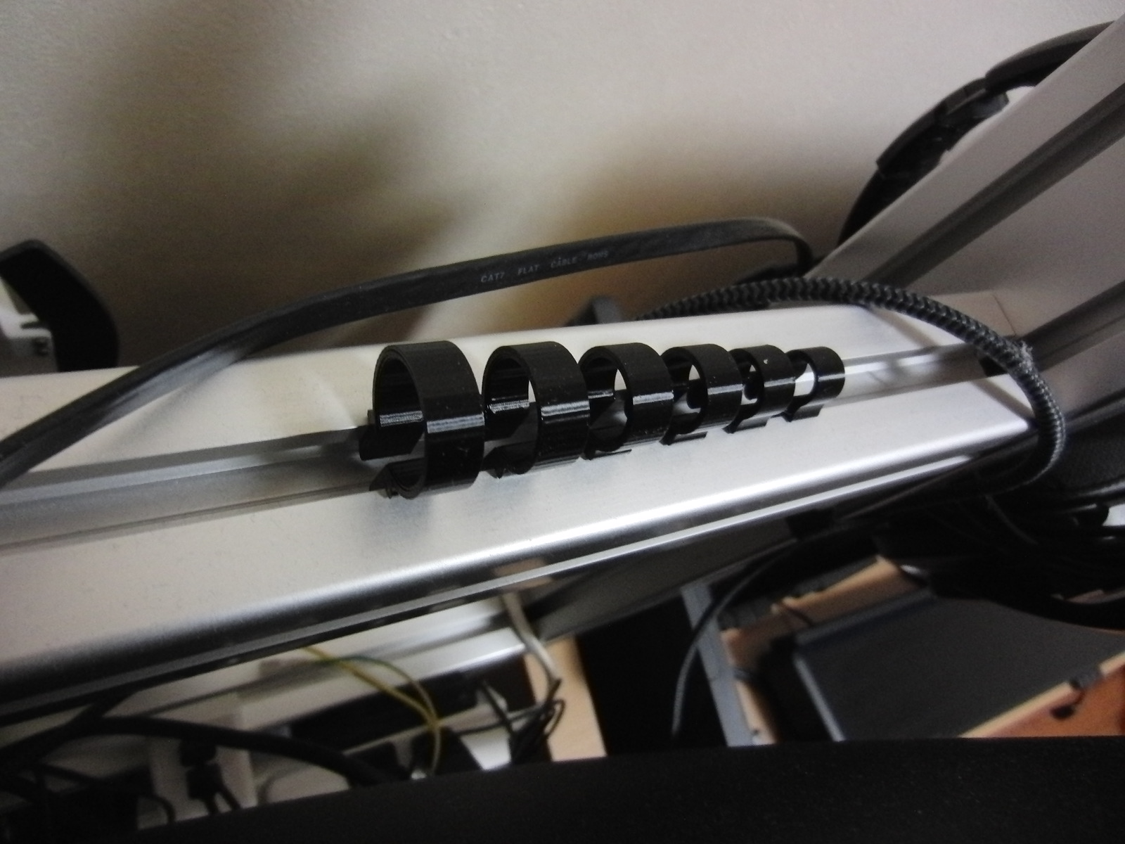 HASEGAWA DORAPOJI Frame Cable Clips(8–18mm,6Sizes)
