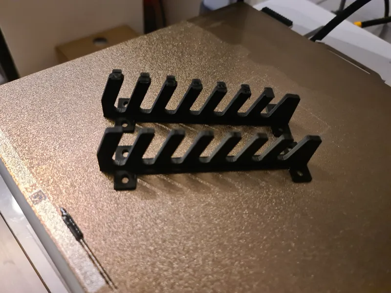HANGER FOR SMALL OPEN KEYS