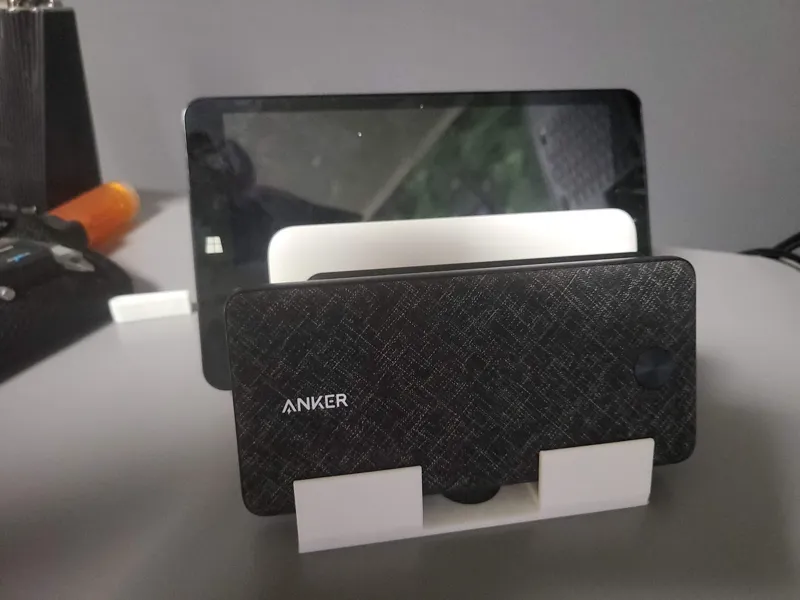 Phone / Tablet / Powerbank holder / stand / charging station