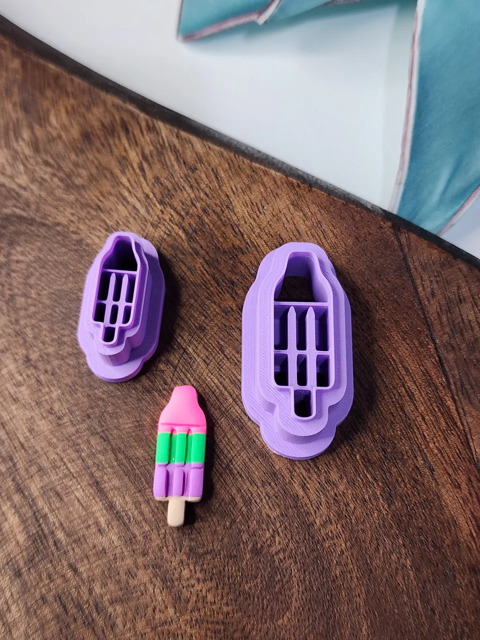 rocket pop earring cutter view 2