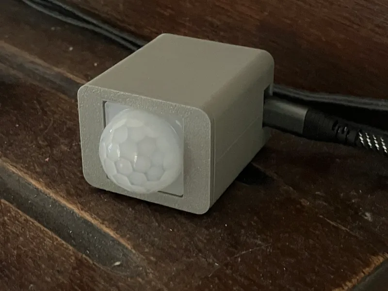 D1Mini and PIR simple case