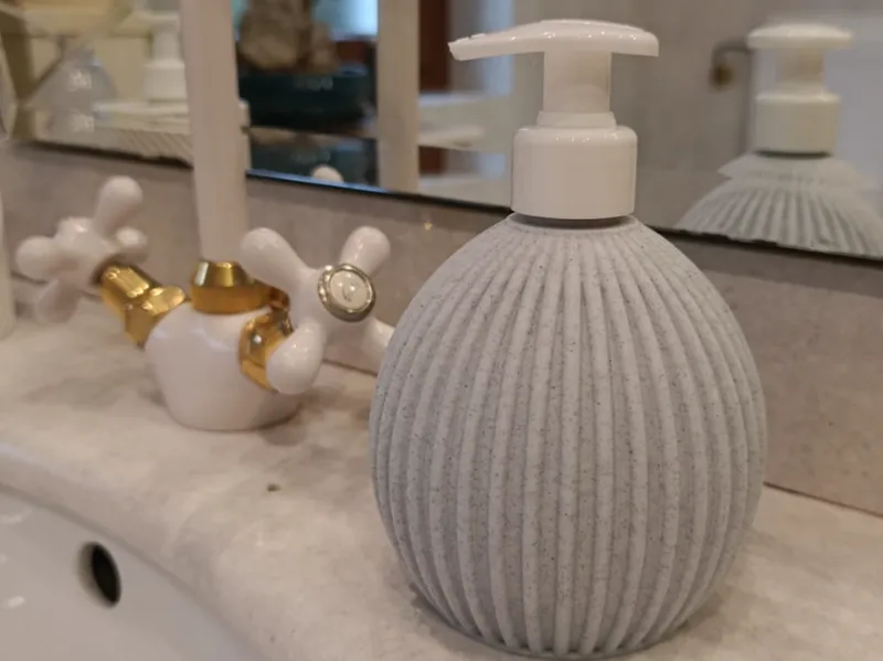 Dispenser di sapone - Soap Dispenser