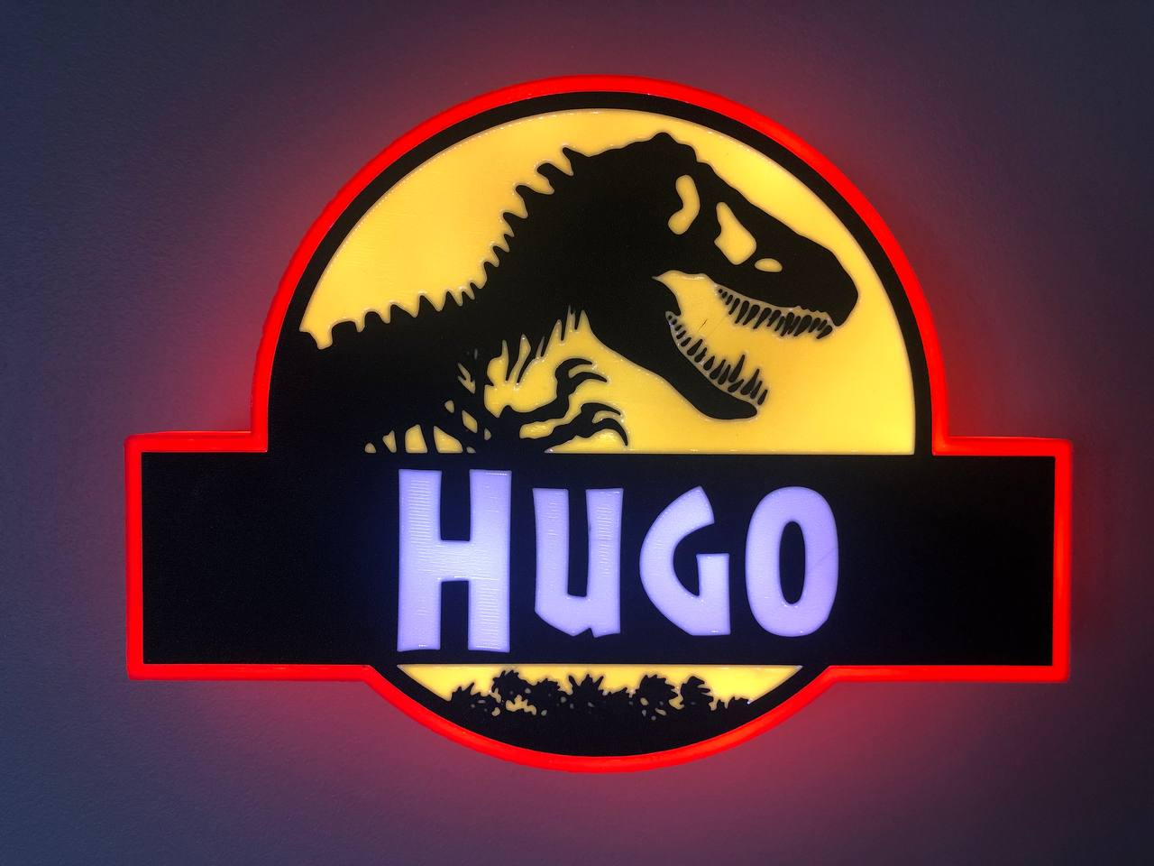 Lightbox Jurassic Hugo