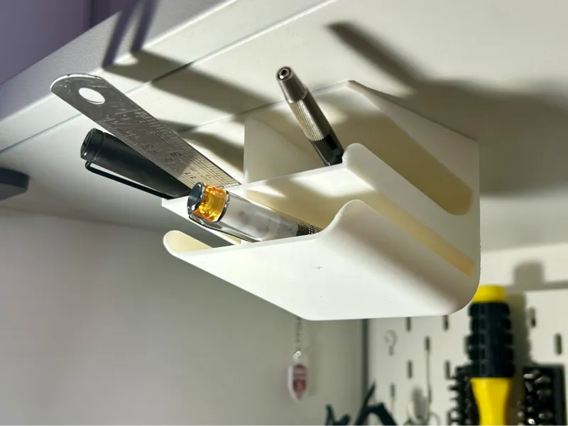 Magnetic storage holder