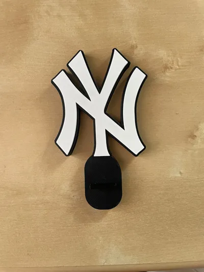 HANGER FOR BASEBALL HAT NEWYORK YANKEE MLB
