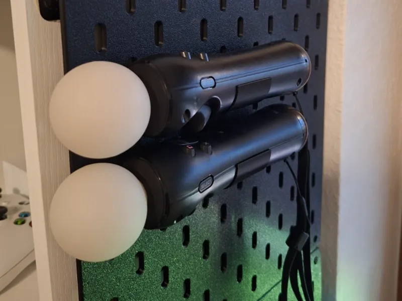Movemotion controller skadis mount