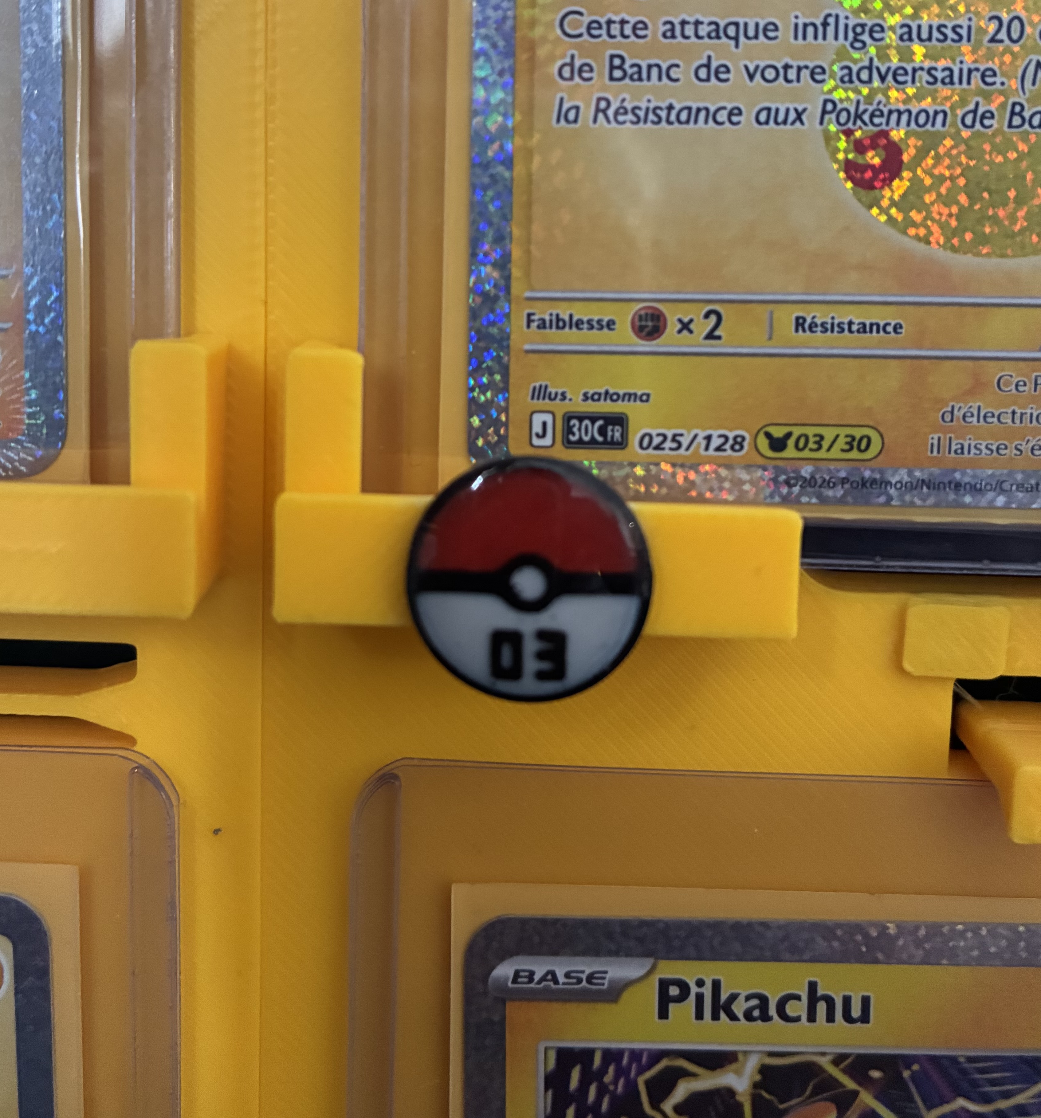 Présentoir mural Pikachu — Collection de 30 cartes - 1