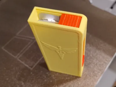 Box with sliding door by Alwyn - MakerWorld