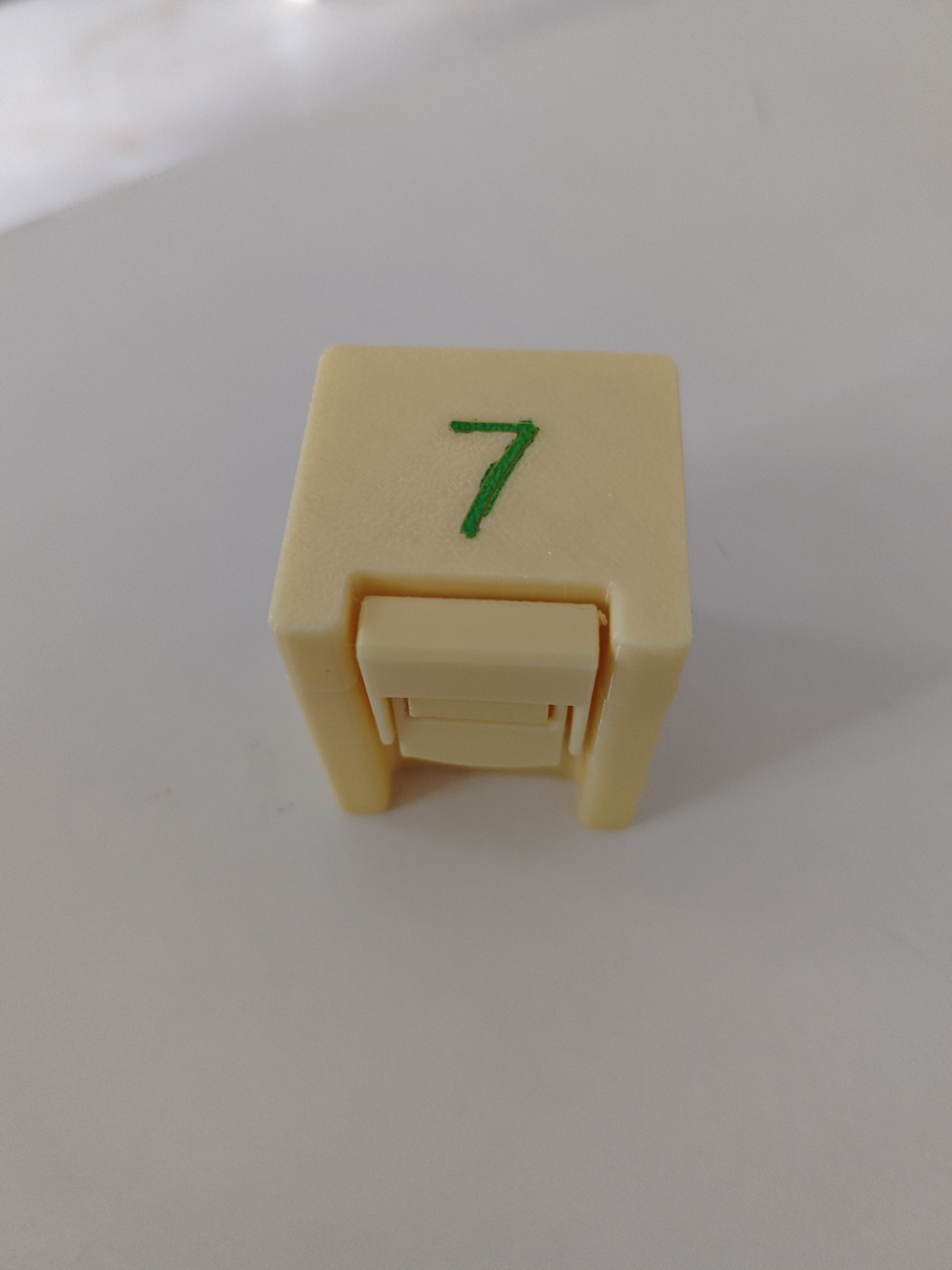 Miniatura 4 do modelo 3D 电池收纳盒（含21700、18650、5号电池、7号电池）无需五金件