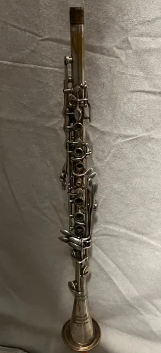 Clarinet Wall Mount