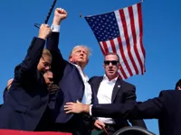 Lithophane du poing levé de Donald Trump — photo 2