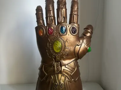 Manopla thanos 19 cm +-