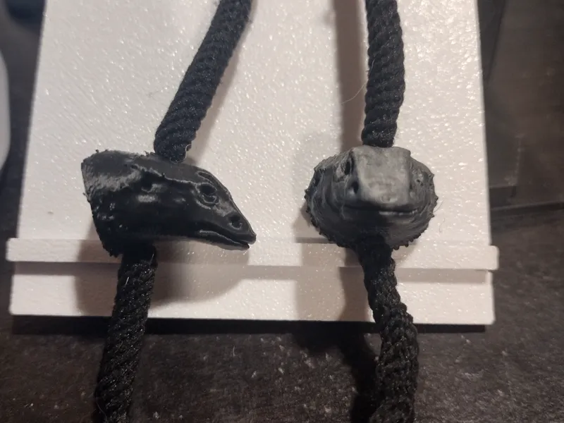 Bearded dragon hoodie string charm