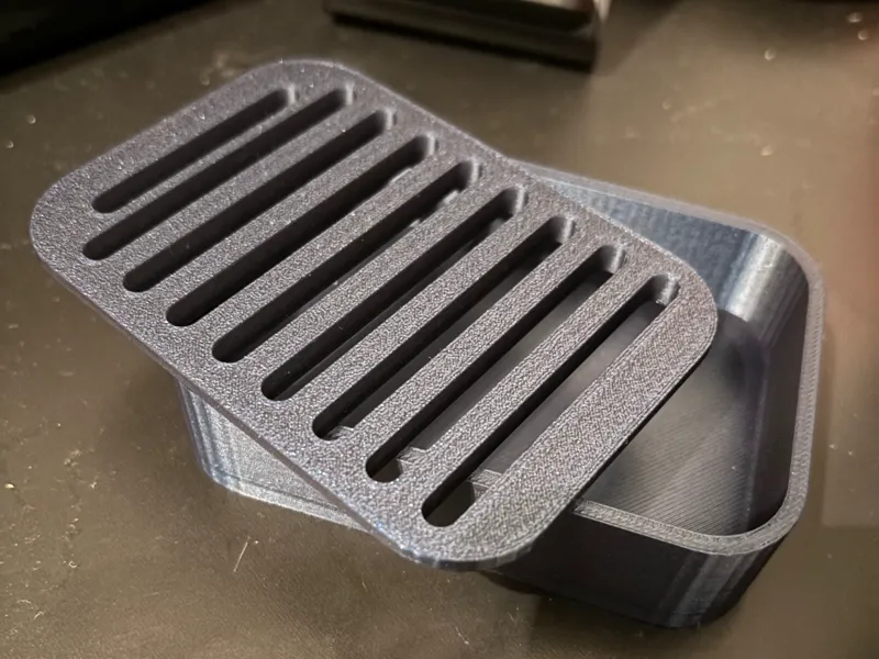 Slotted tray/ Desiccant bead tray 