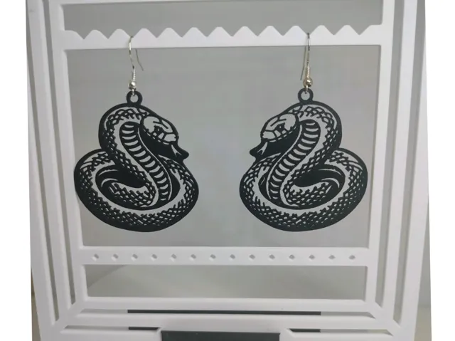 Snake earrings - openwork