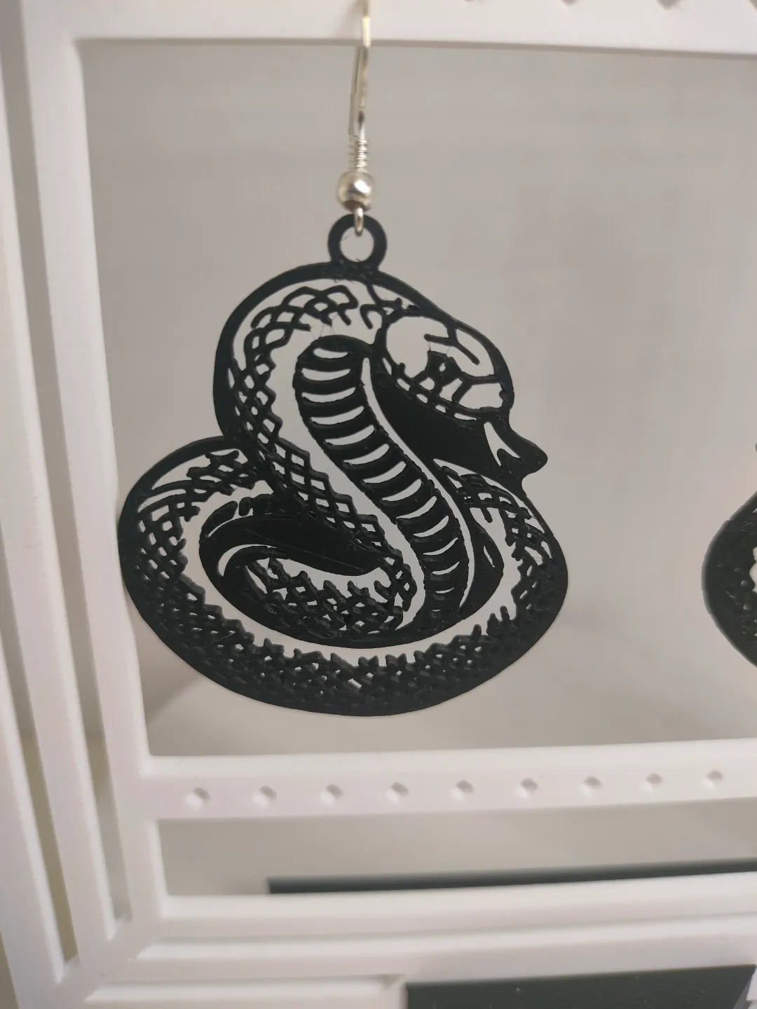Snake earrings - openwork view 2