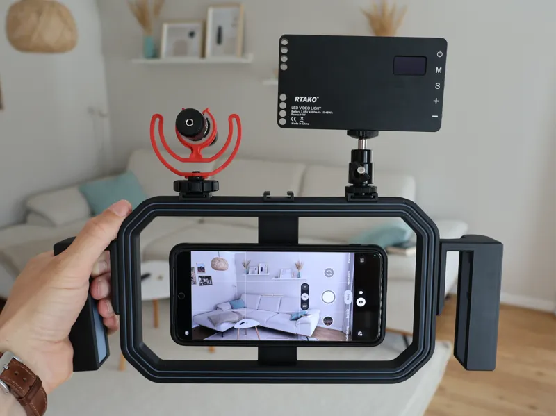MagSafe Smartphone Cage with Hot Shoe Mounts